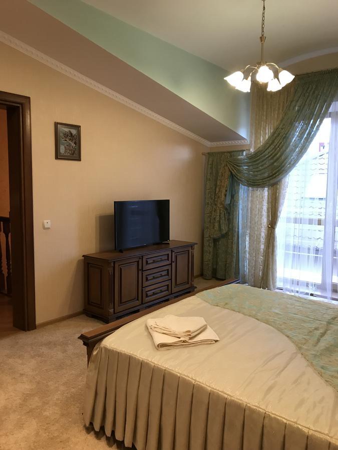 дворівневі Antique Apartment Ternopil